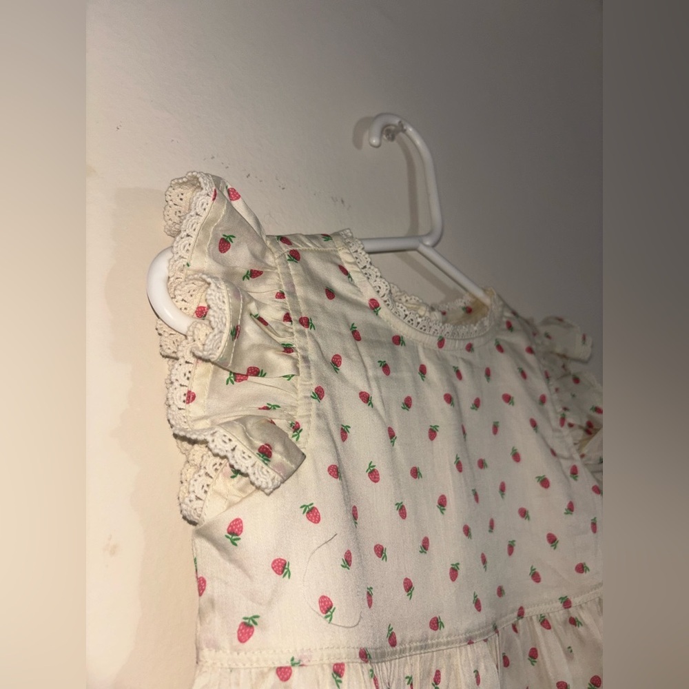 Amazon Essentials Baby Girls Woven Ruffle Sleeve Dress 24 Months - Picture 3 of 9